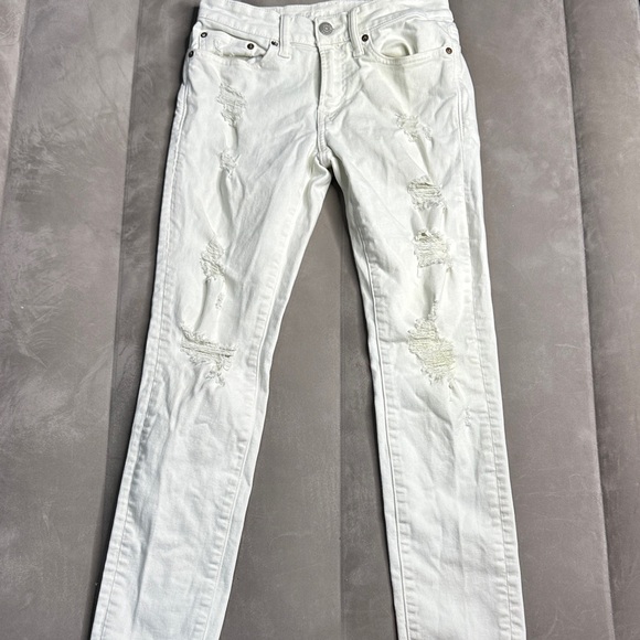 American Eagle Outfitters Other - American Eagle Outfitters White Ripped Jeans size 28x32